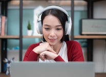 How Does Duolingo Make It So Easy to Learn Spanish Words?